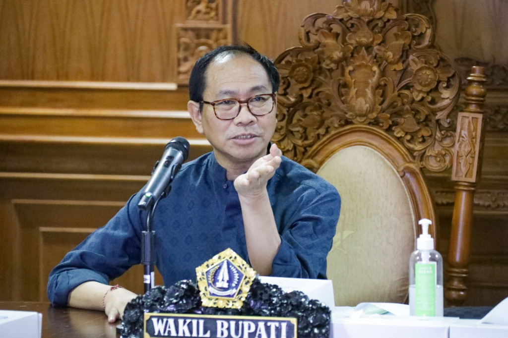 Wabup Suiasa Pimpin Rapat Mapping Program Kegiatan Penurunan stunting, penyesuaian Jasa Kader Posyandu dan Kader Pembangunan Manusia